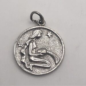 Vtg Sterling Silver Aquarius Horoscope Mini Charm Bracelet Charm